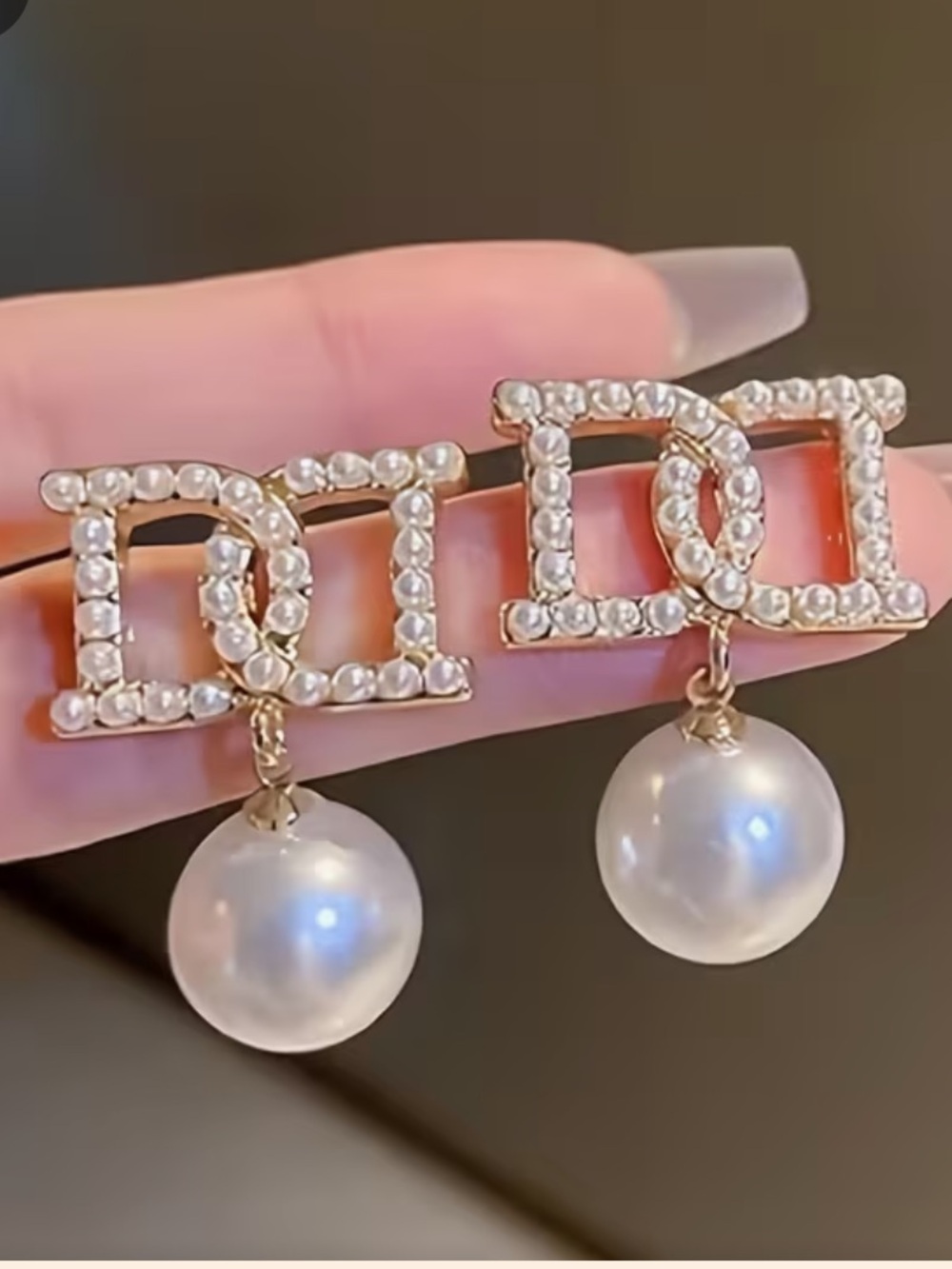 NWOT Gold Tone Pearl Fashion D-Link Drop Earrings